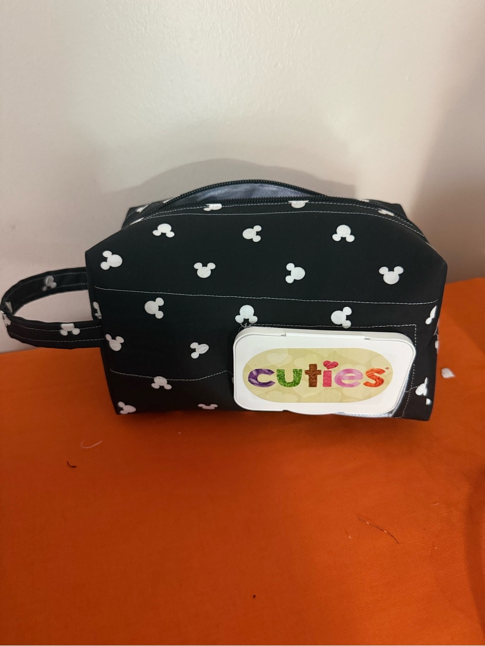Baby’s wipe bag easy to carry on the go very light weight and can be customized